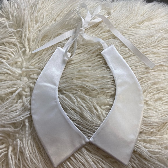 Leather/Satin Collar - Picture 3 of 3
